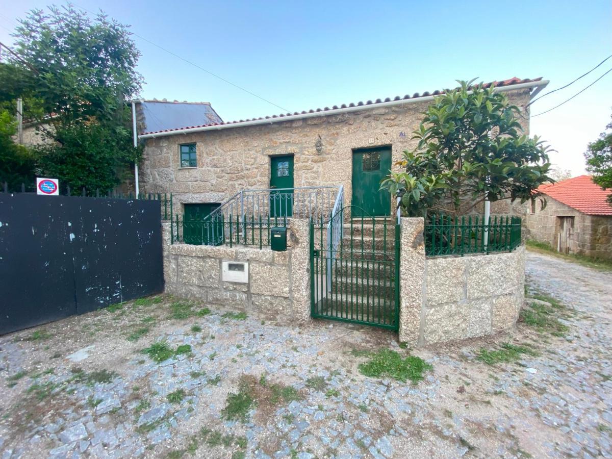 Casa Araujo de Sousa - Near Gerês Natural Park Terras de Bouro Bagian luar foto
