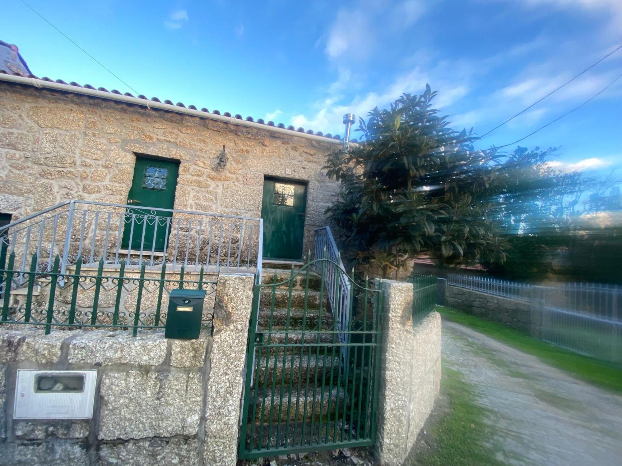 Casa Araujo de Sousa - Near Gerês Natural Park Terras de Bouro Bagian luar foto